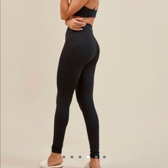 Girlfriend Collective Compressive High Rise Full Length‎ 28.5" Legging Size M - Picture 9 of 11